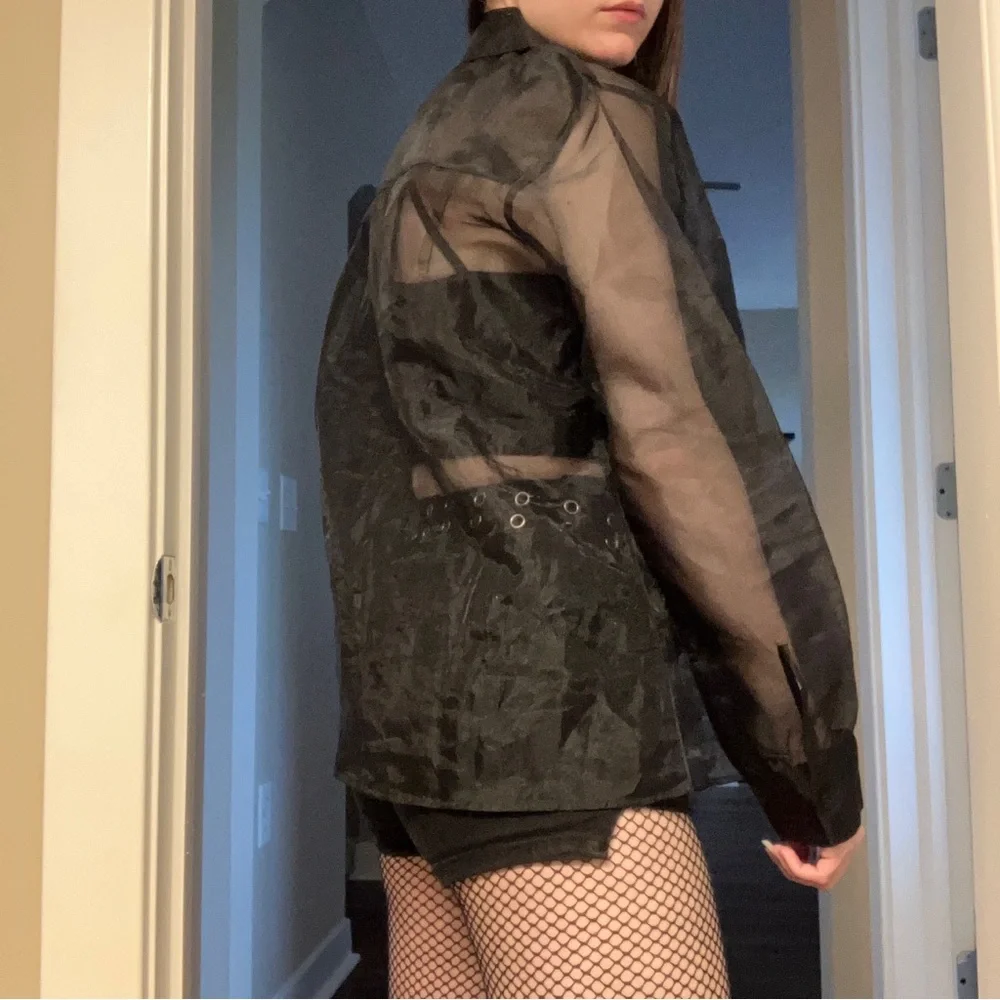 NEW BEAUTIFUL RARE GOTH BLACK MESH BUTTON UP TOP - Picture 6 of 16